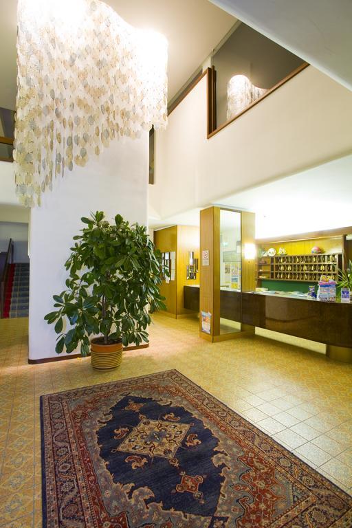 Hotel Metropol Caorle Quarto foto